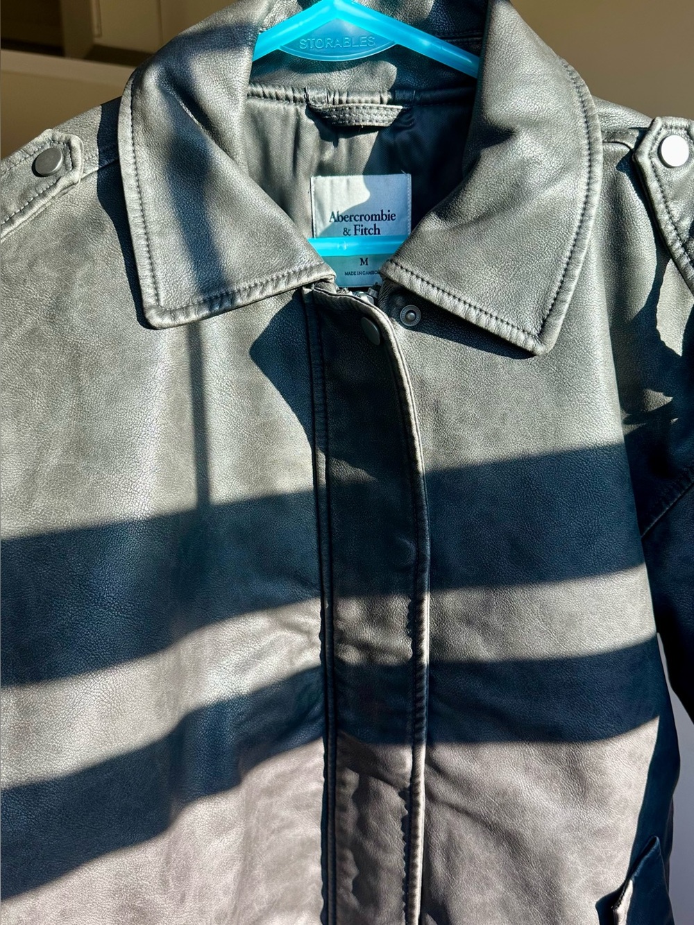 NEW! Oversized Vegan Leather Bomber Jacket - Picture 4 of 4